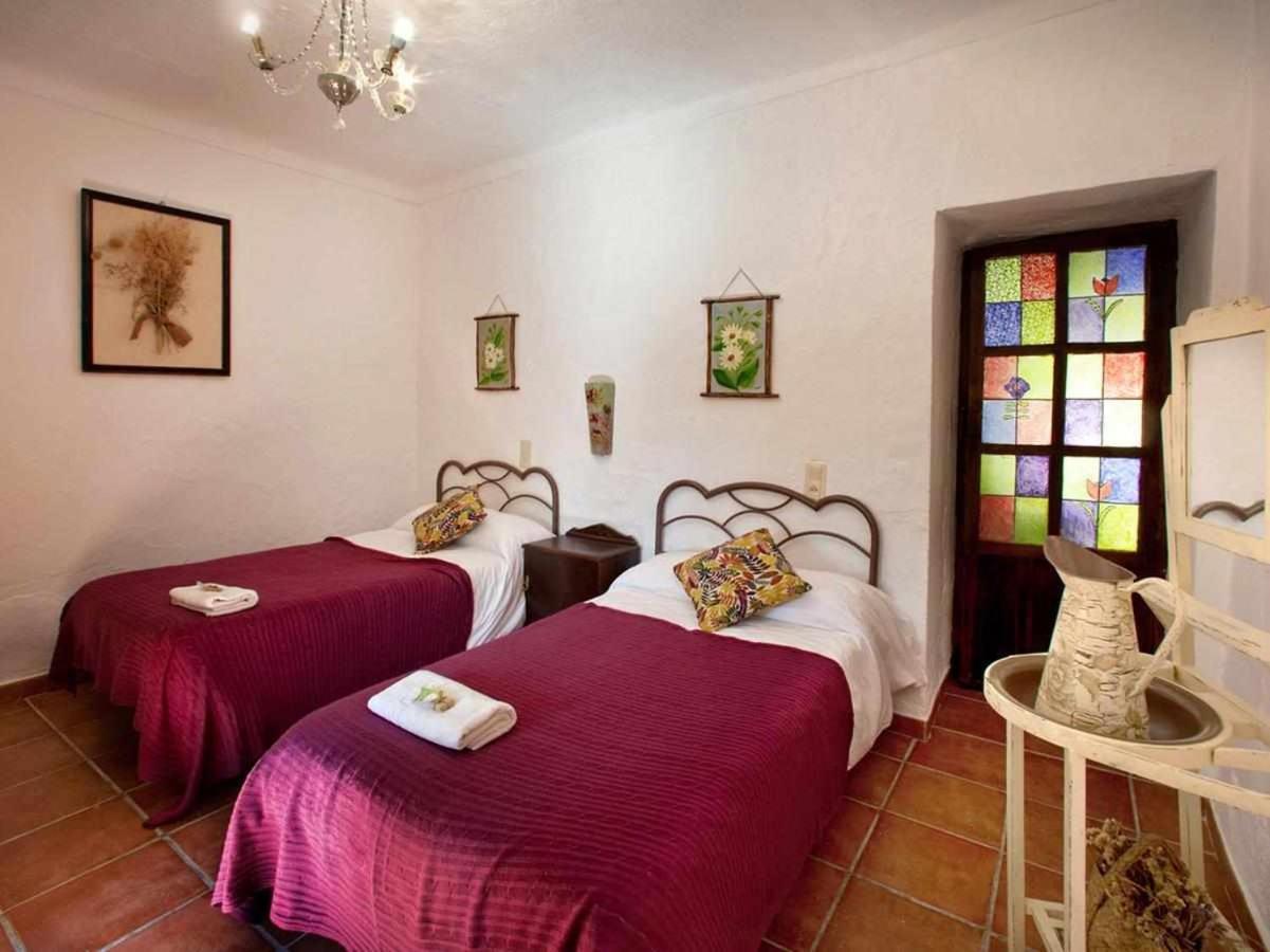 Cortijo La Gineta Guest House Алкала ла Реал Екстериор снимка