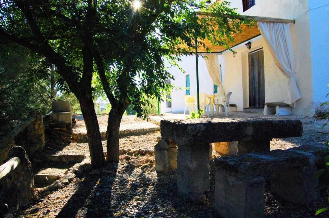 Cortijo La Gineta Guest House Алкала ла Реал Екстериор снимка