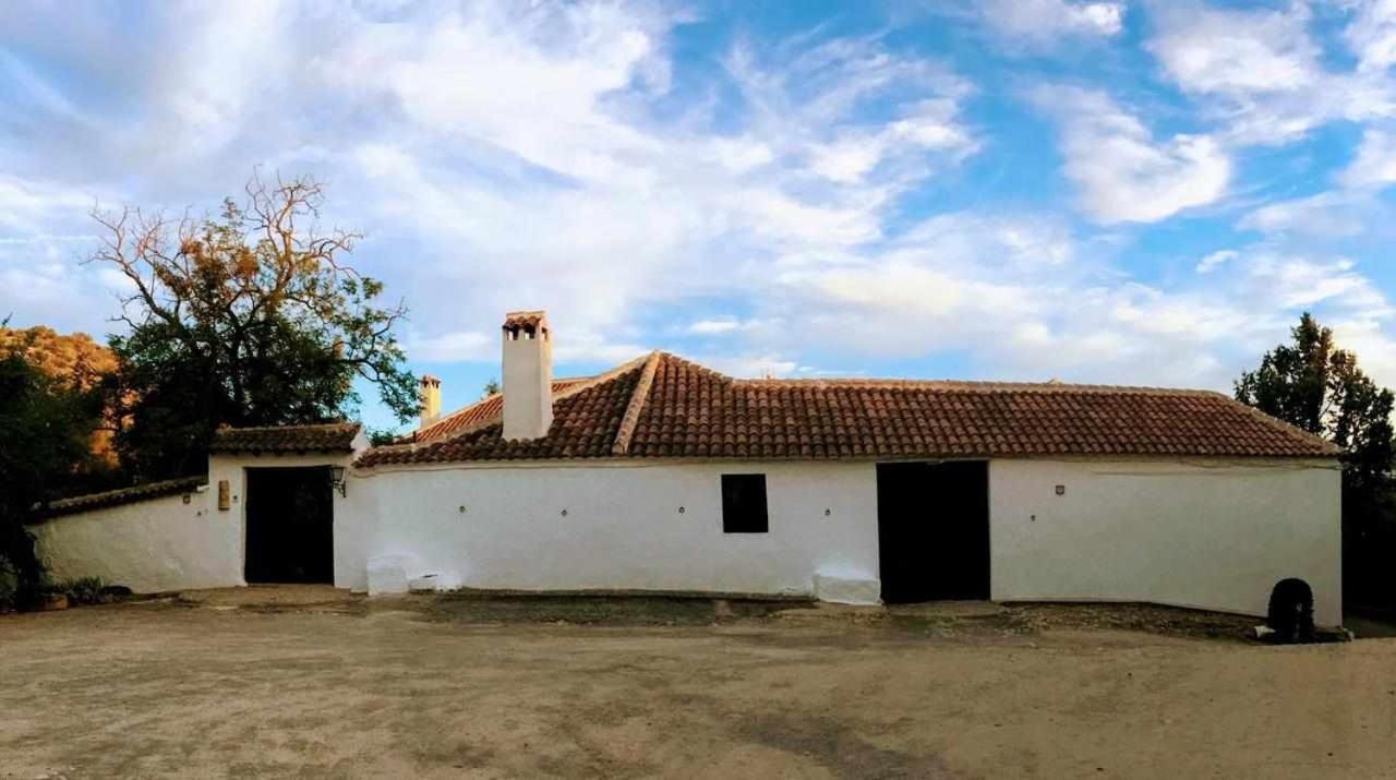 Cortijo La Gineta Guest House Алкала ла Реал Екстериор снимка